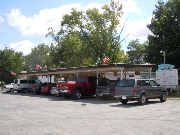 Lunch time at the Northview Drive-In, Webster