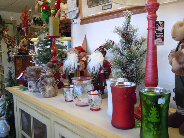 Specialty holiday decor