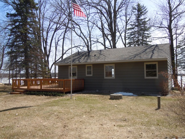 876742 Mudhen Lake