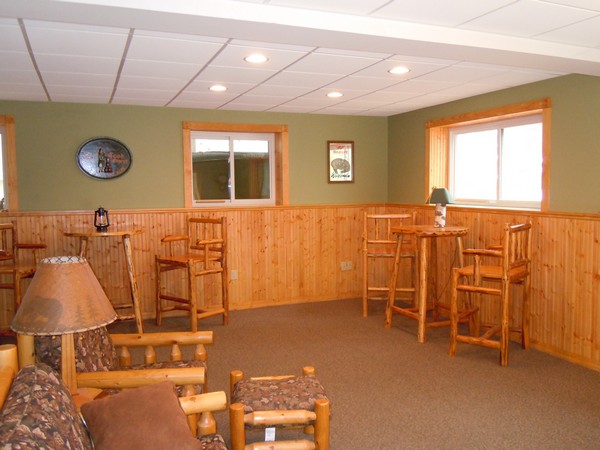 876742 Hanscom Lake