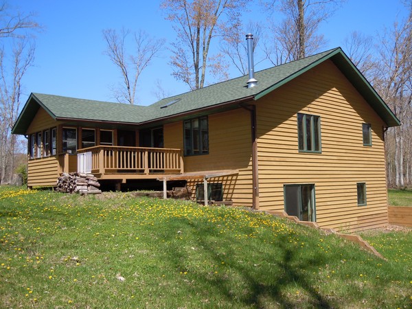 867704 Viking Hill $139,000
