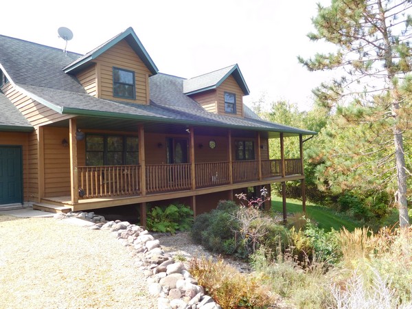 3649 Bay Drive $285,000