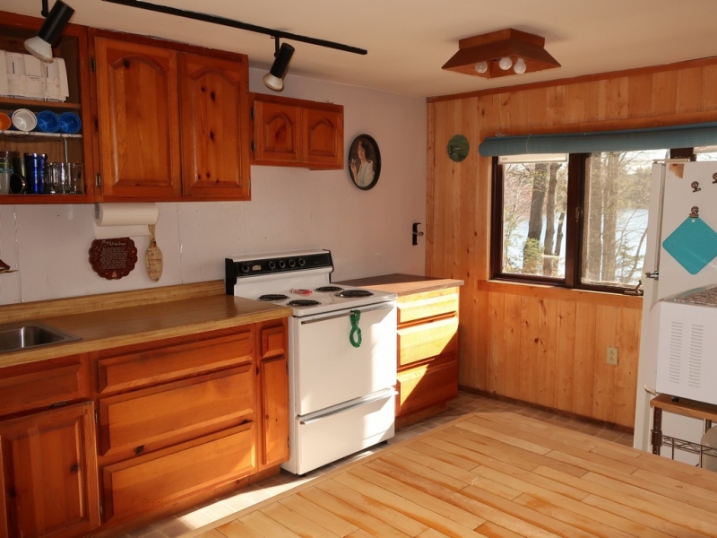 Image 9 of 28