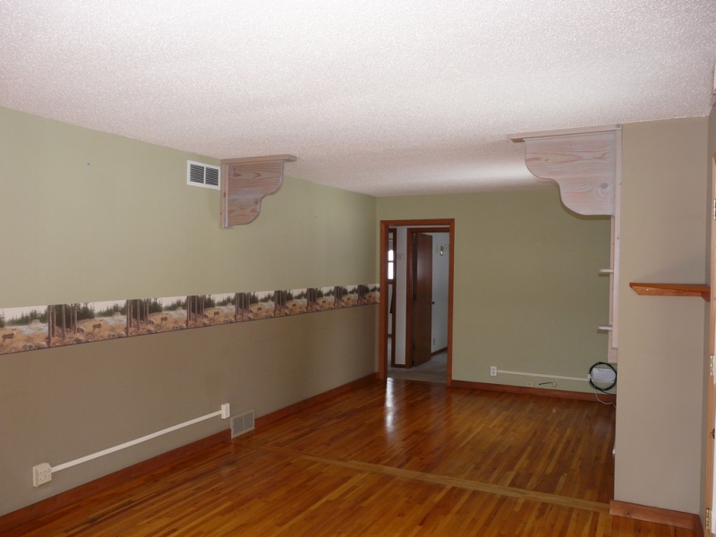 Image 3 of 14