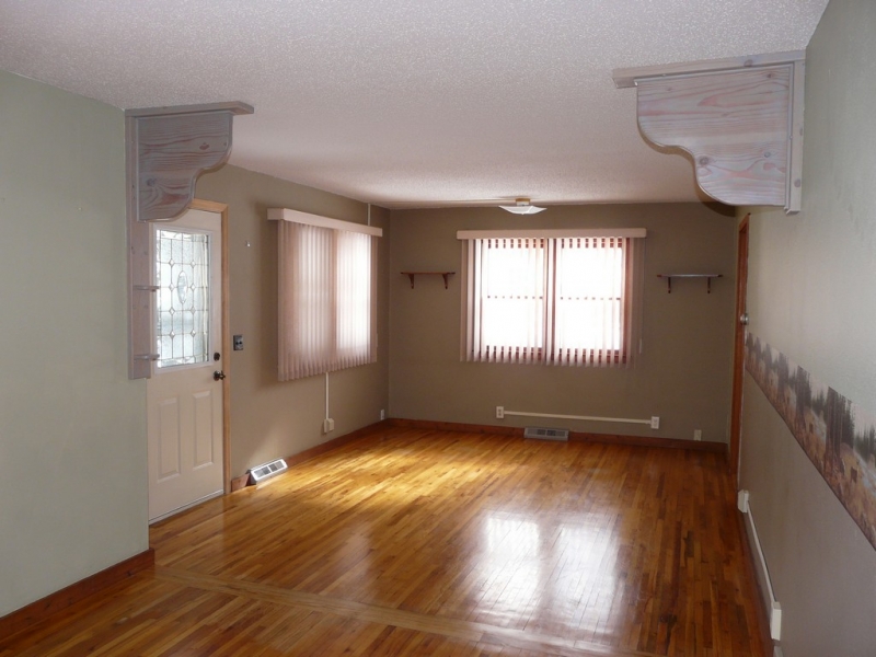 Image 4 of 14