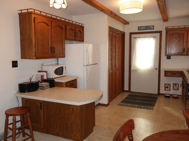 Image 4 of 18