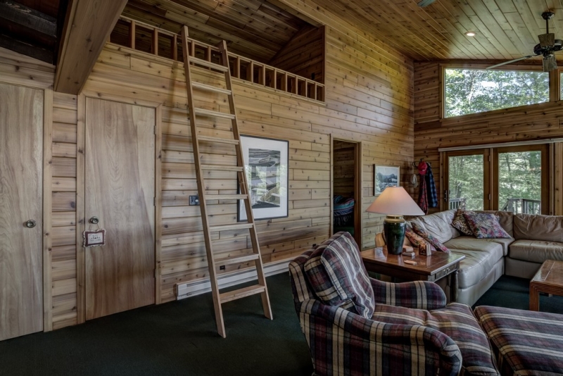 Image 8 of 44