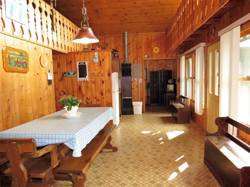 Image 3 of 30